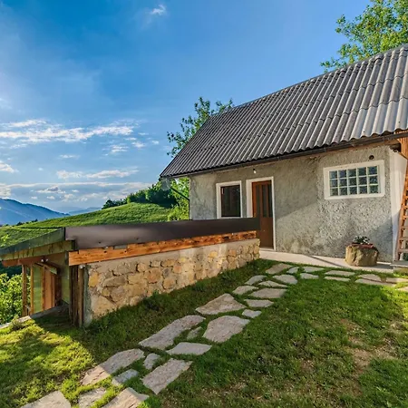 Nature Hideaway Homes With Sauna - One Bedroom * Slap ob Idrijci