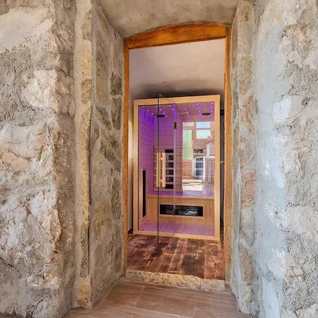 Nature Hideaway Homes With Sauna - One Bedroom * Slap ob Idrijci