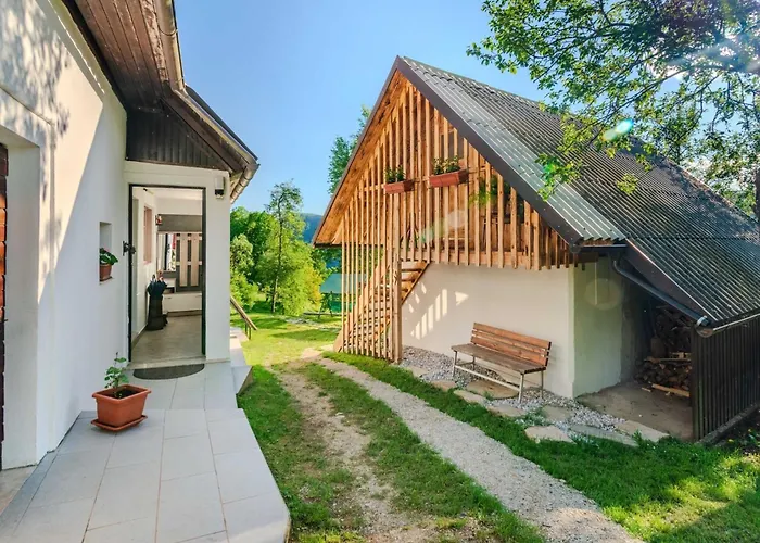 Nature Hideaway Homes With Sauna - One Bedroom * Slap ob Idrijci