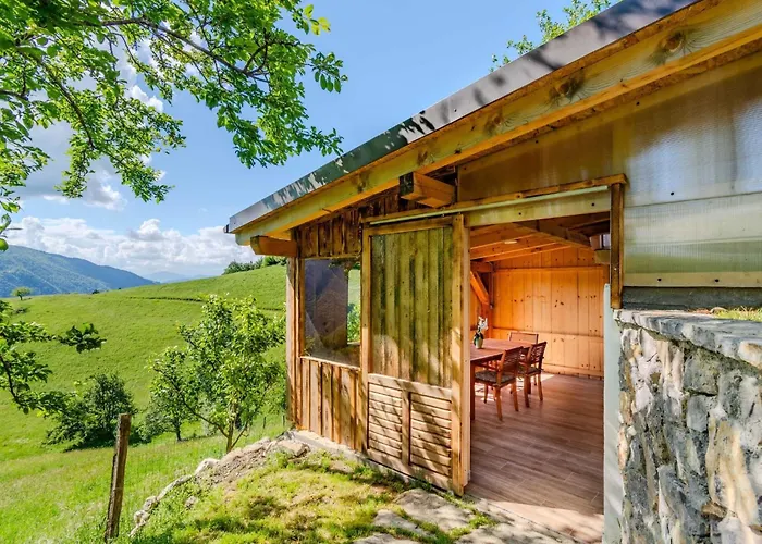 بيت للعطل Nature Hideaway Homes With Sauna - One Bedroom Slap ob Idrijci